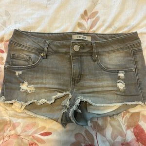 Refuge shorts